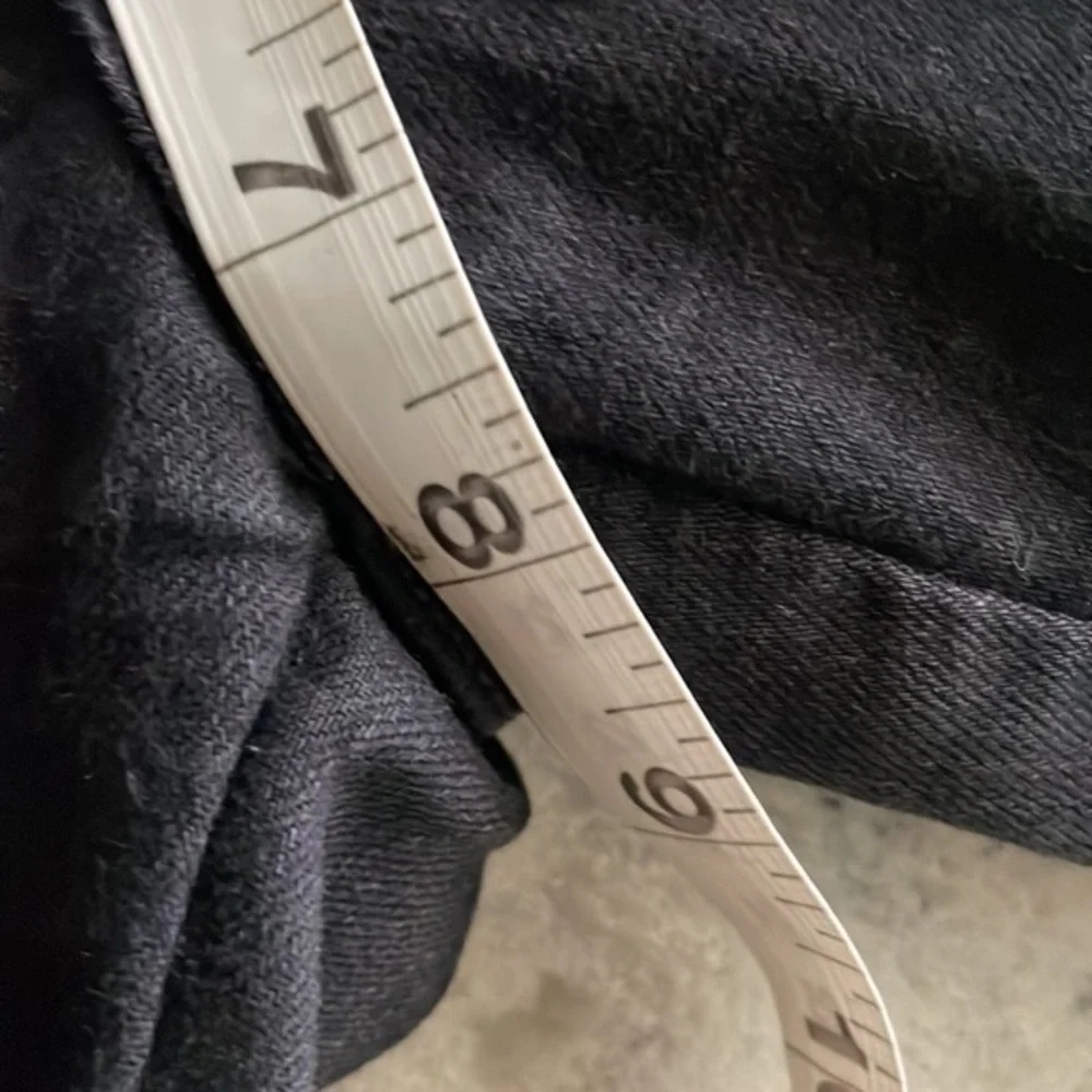 LUCKY BRAND jeans size 26/ 2 black jeans